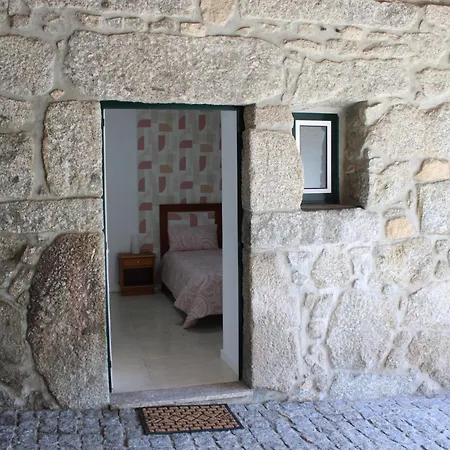 As Casinhas De Santo Ovidio * Fafe